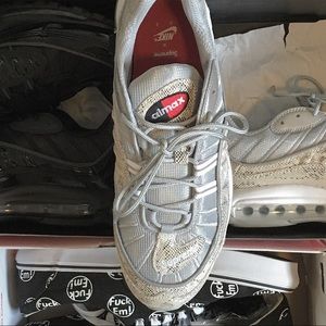 Meet your Posher, Nicholas